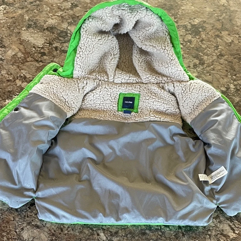GAP Kids Bright Green Hooded Puffer Vest 18-24 Month Outdoor Baby Gap Child